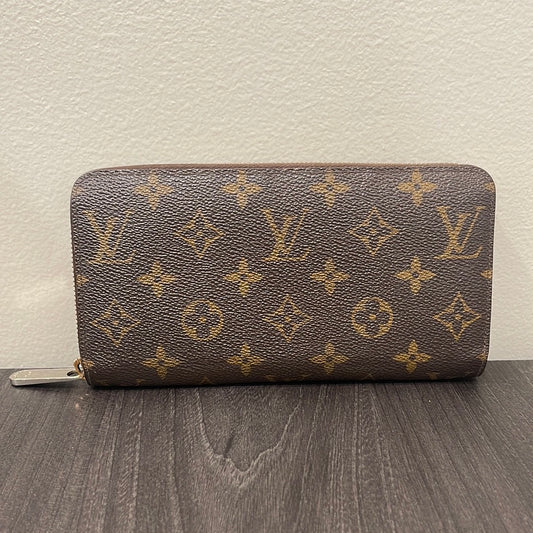 SOLD! Louis Vuitton Monogram Zippy Wallet