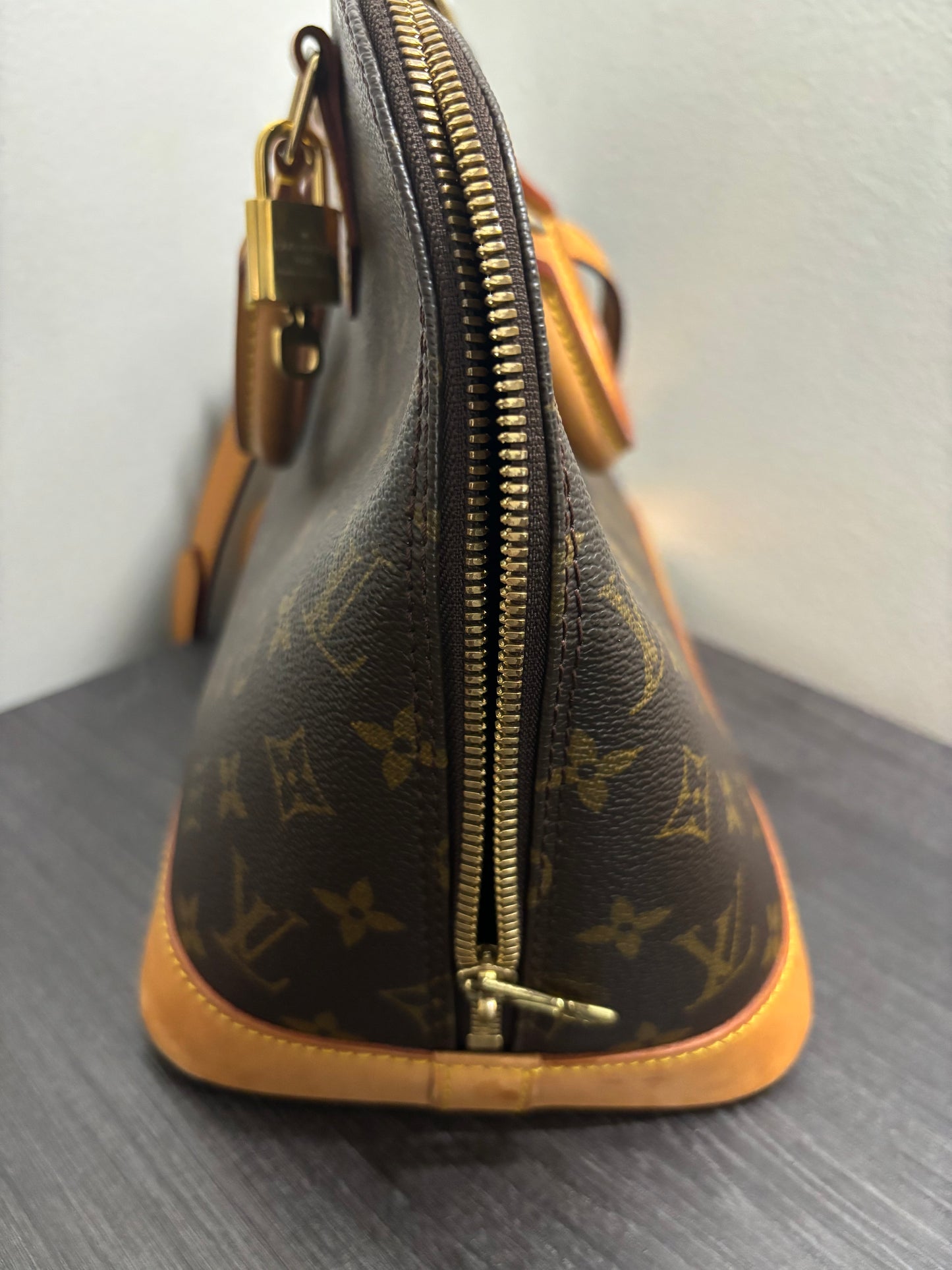 CLEARANCE #227 LOUIS VUITTON Alma