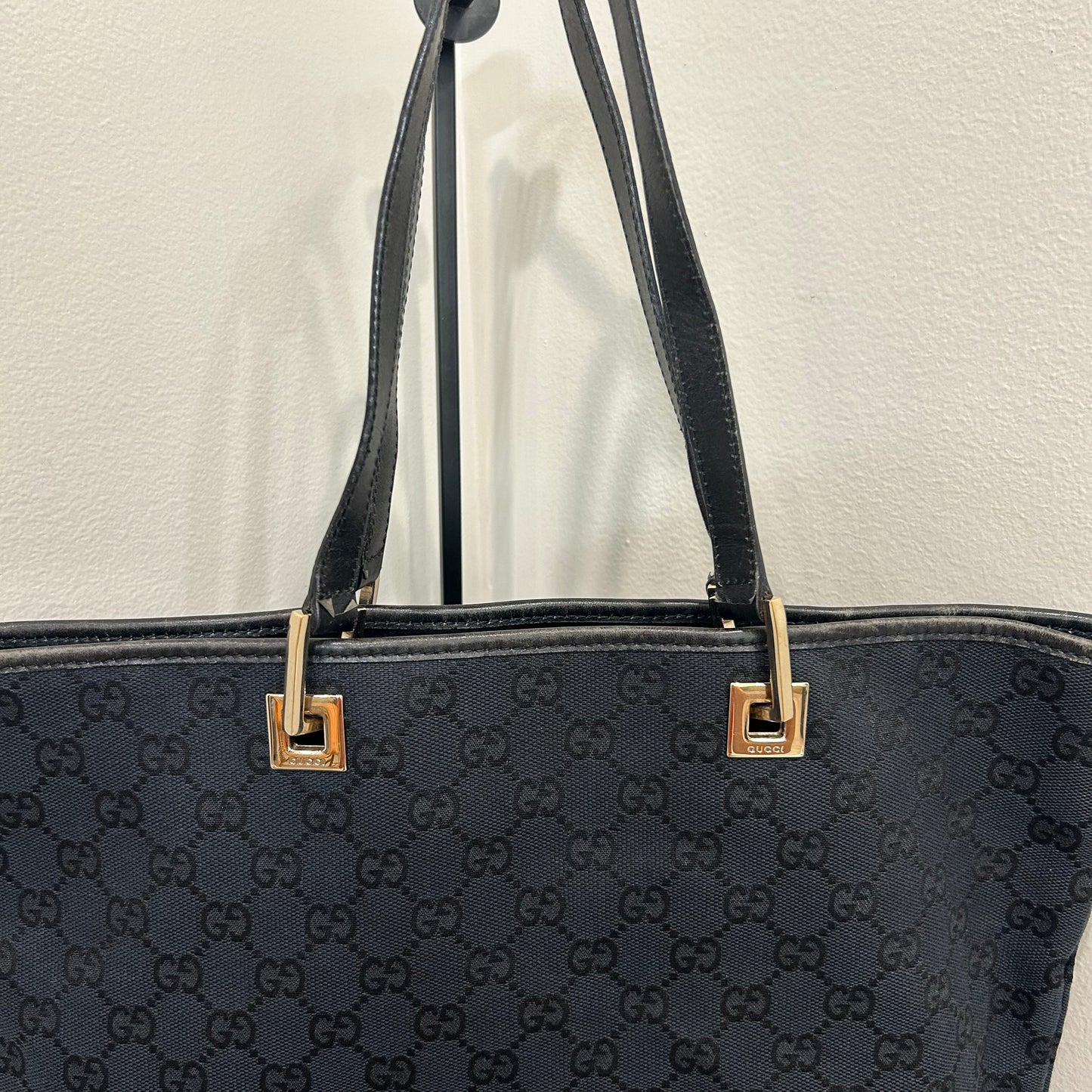 1057 GUCCI Canvas Bucket Tote