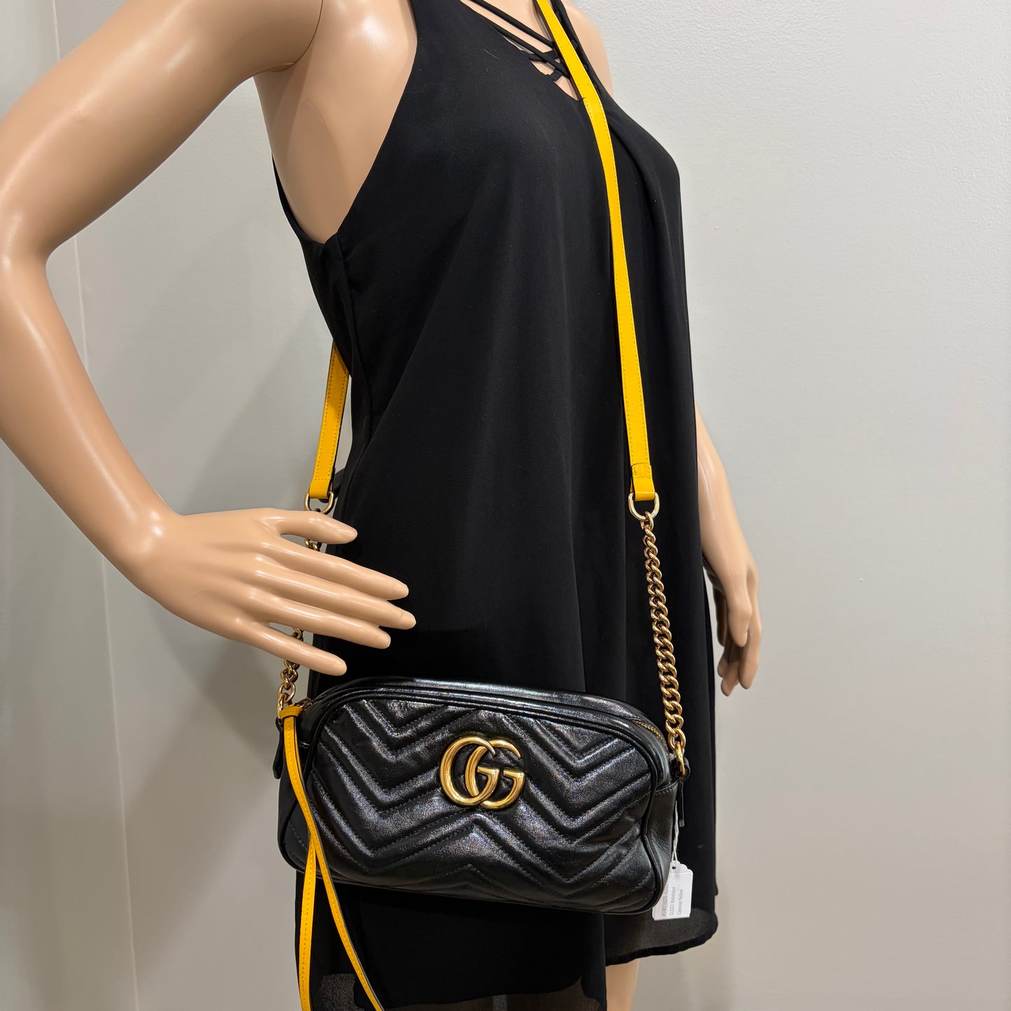 #1182 GUCCI GG Marmont Black Leather Matelassé Chevron Crossbody Bag