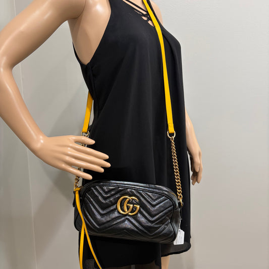 #1182 GUCCI GG Marmont Black Leather Matelassé Chevron Crossbody Bag