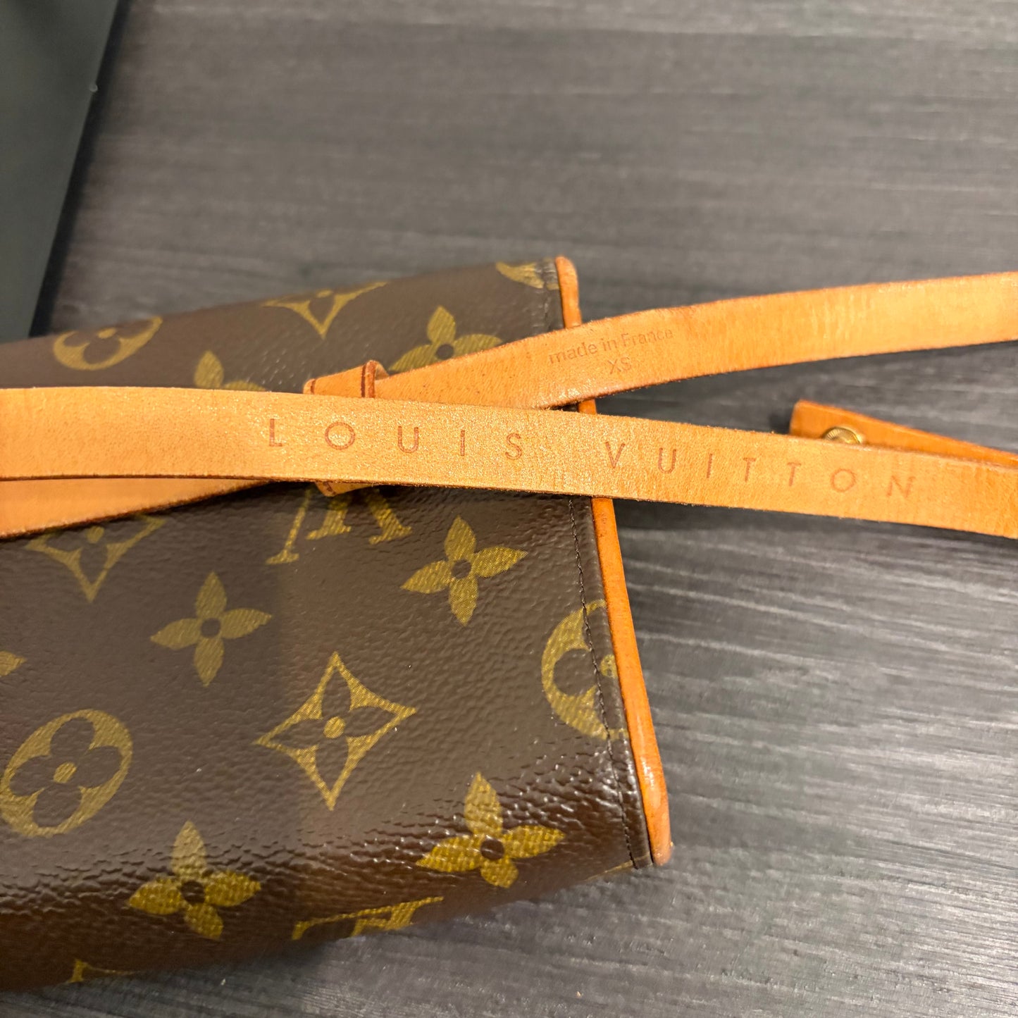 #9119 LOUIS VUITTON Florentine with Original Vachetta Leather Strap