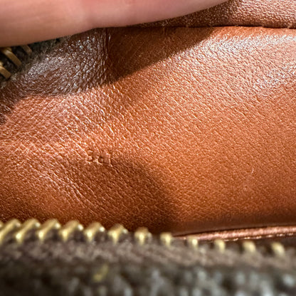 8914 LOUIS VUITTON Monogram Compiegne 23