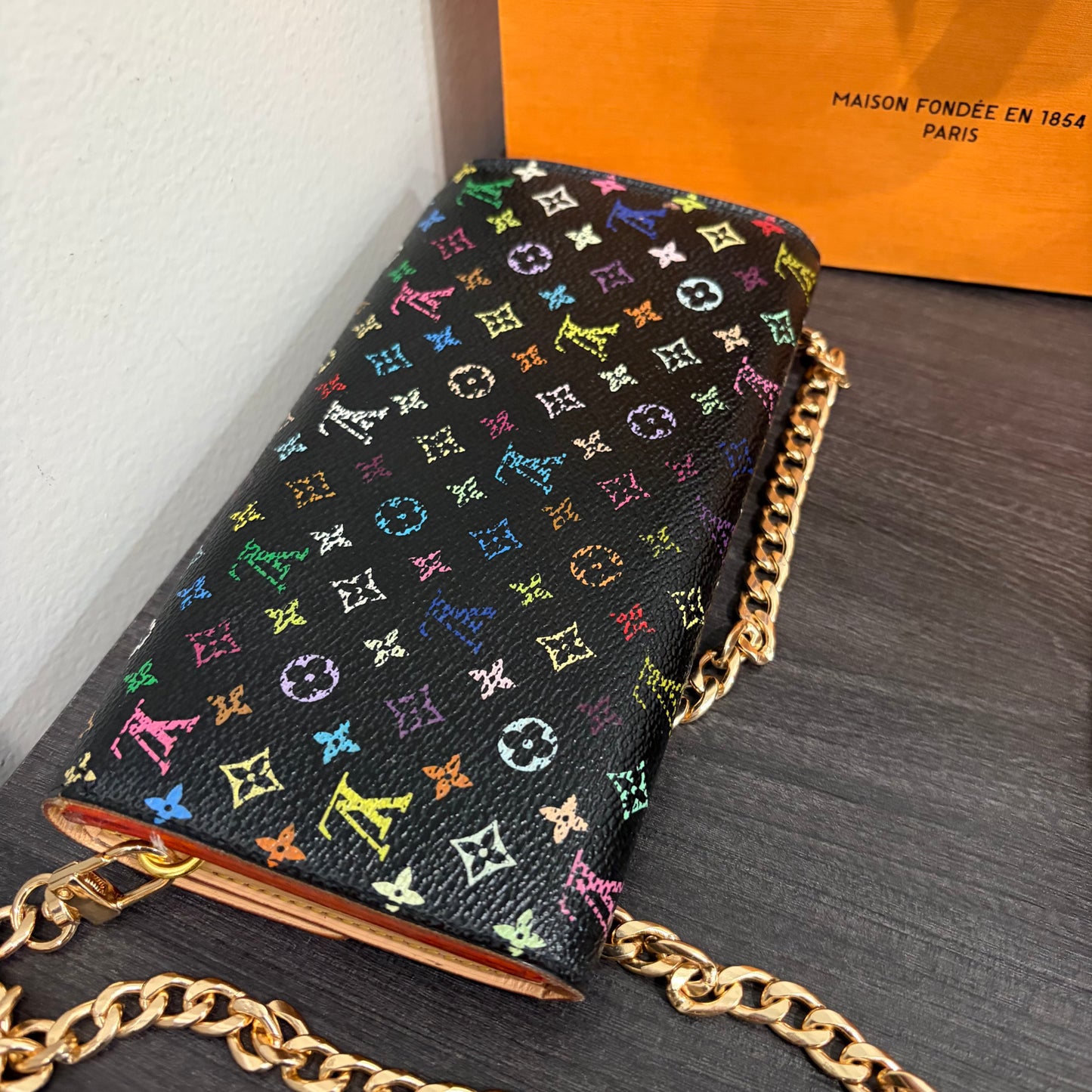 #1101-16 LOUIS VUITTON x MURAKAMI Sarah Wallet with Removable Chain