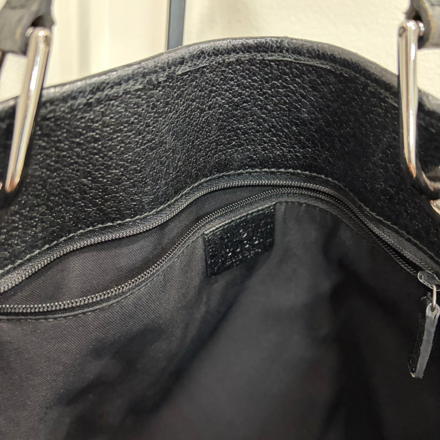 #8256 GUCCI Black GG Canvas Eclipse Tote