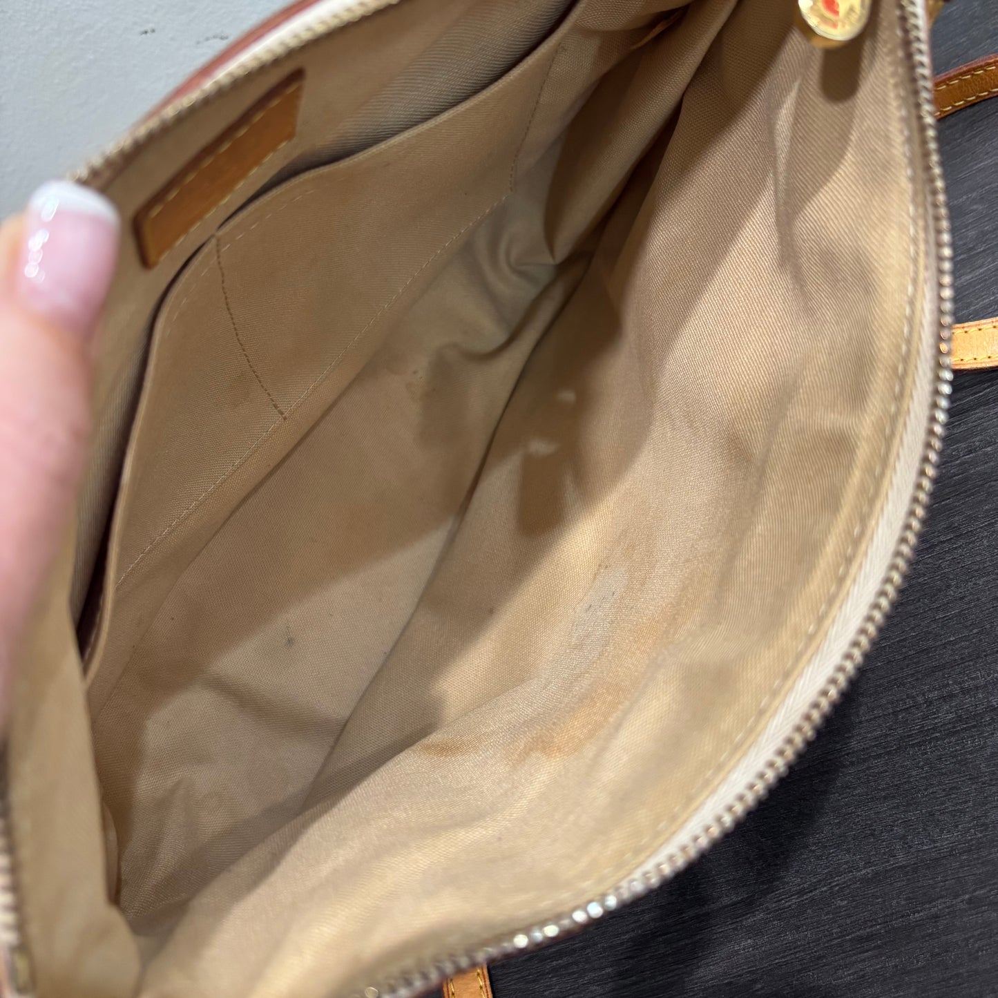 1127 LOUIS VUITTON Damier Azur Siracusa PM