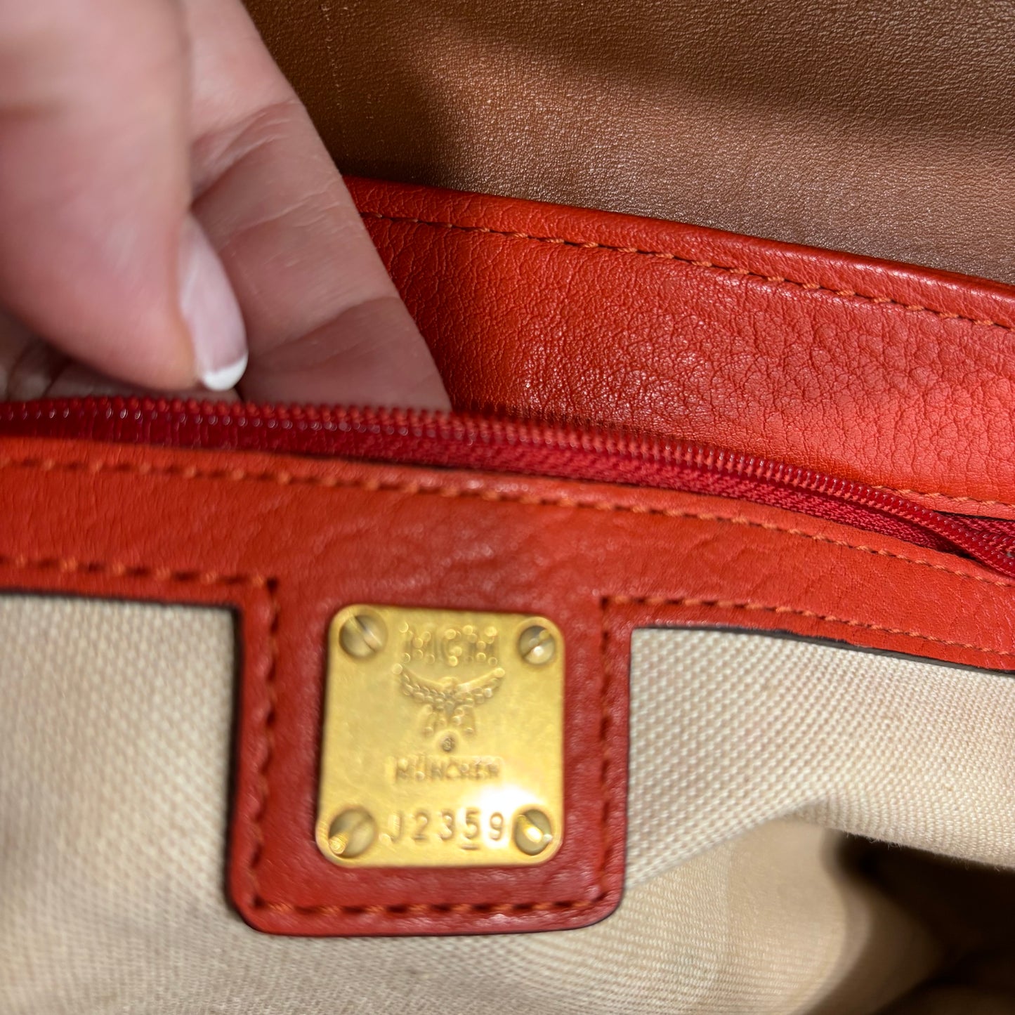 8867 MCM Veronika Shoulder Bag