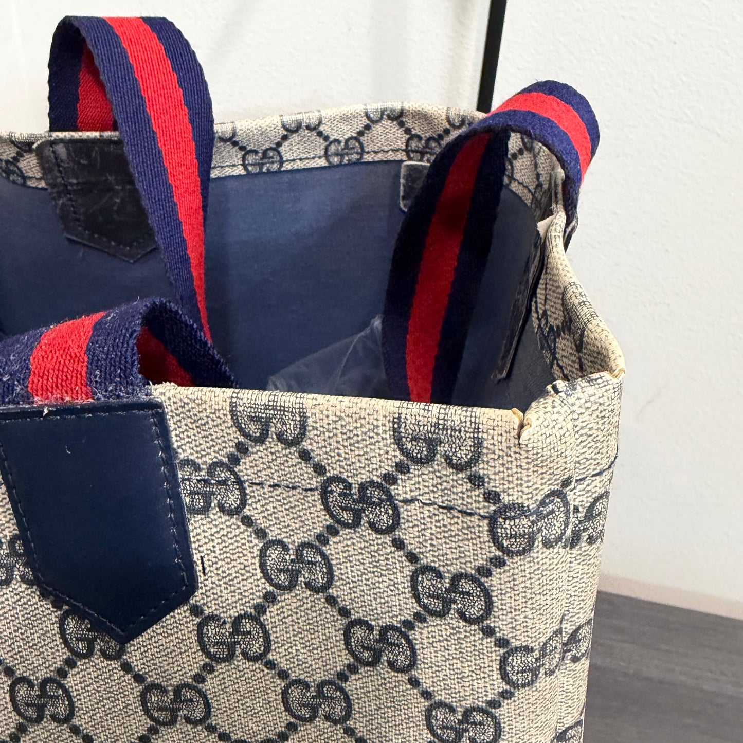 1215-05 GUCCI Large Navy Blue Tote