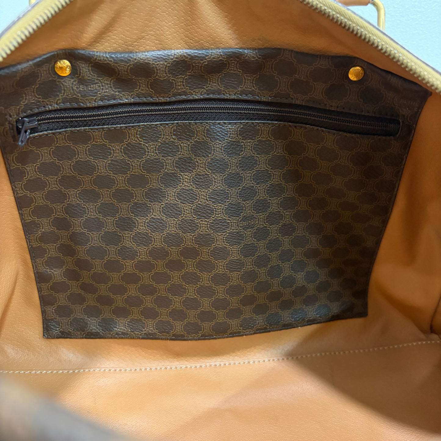 8806 CELINE Macadam Boston 35