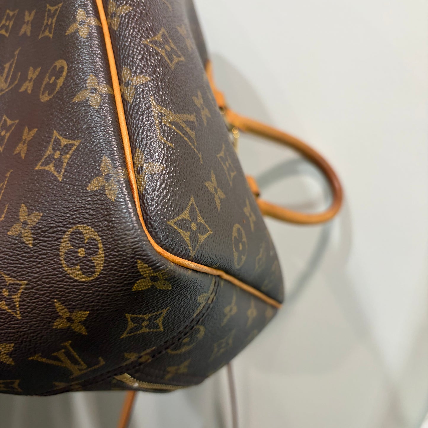 #1116 LOUIS VUITTON Monogram Deauville
