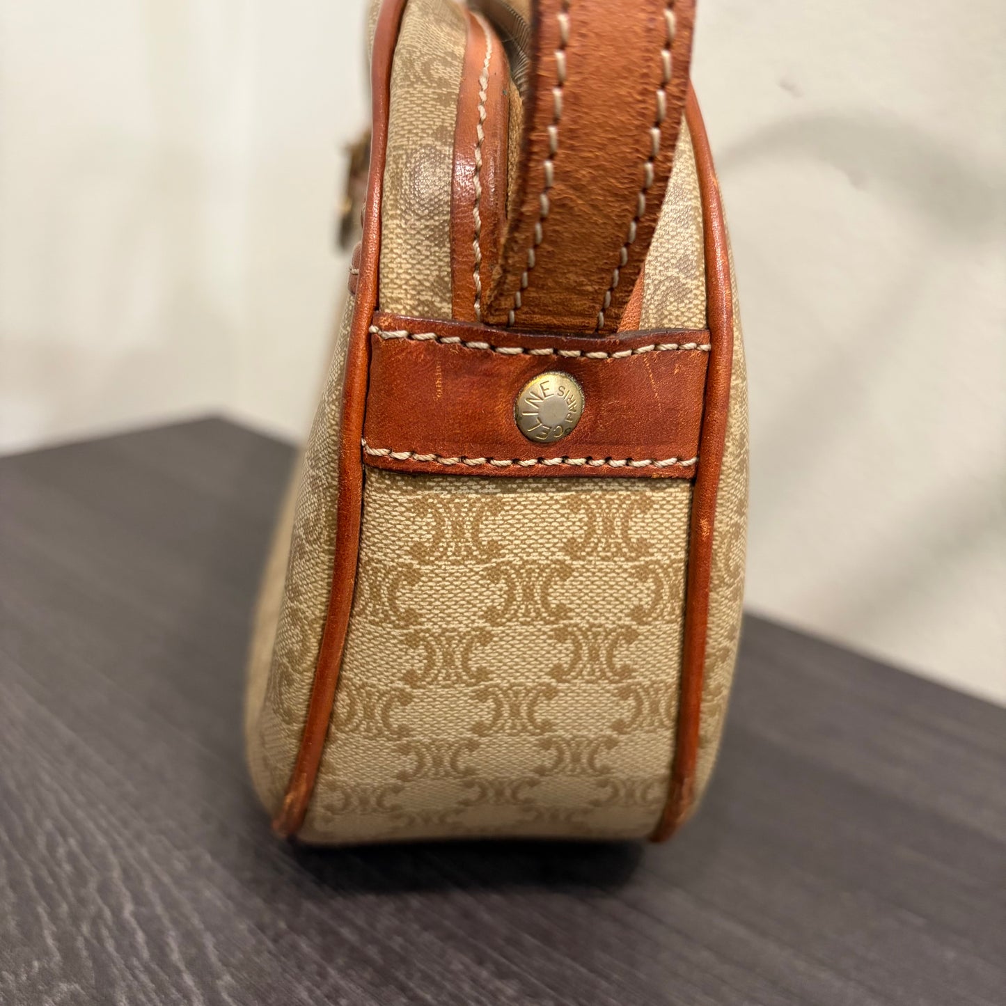 8916 CELINE Vintage Crossbody