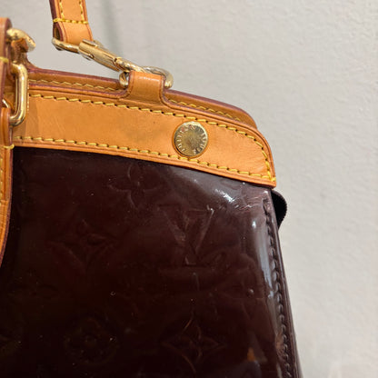 #8241 LOUIS VUITTON Amarante  Vernis Brea MM