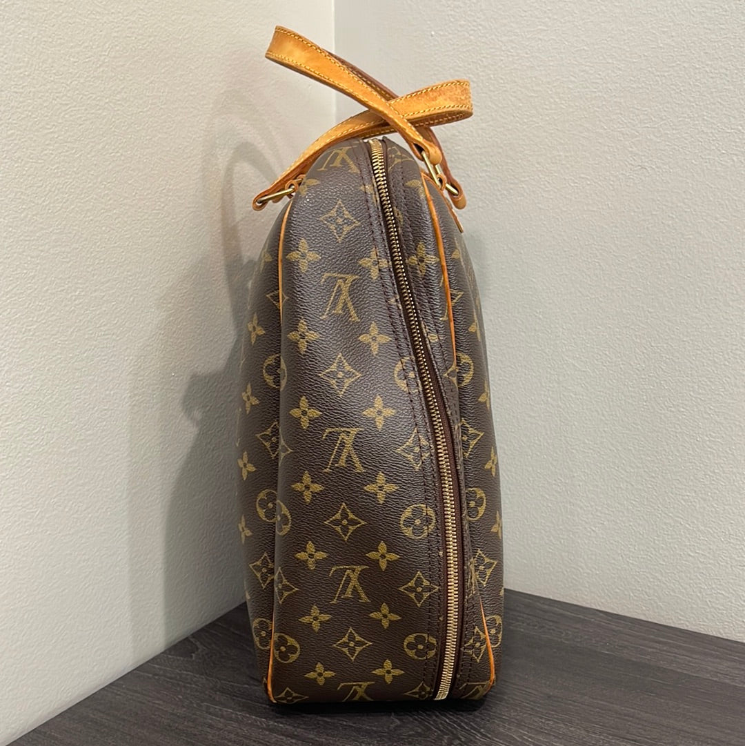 SOLD! Louis Vuitton Monogram Excursion Bag