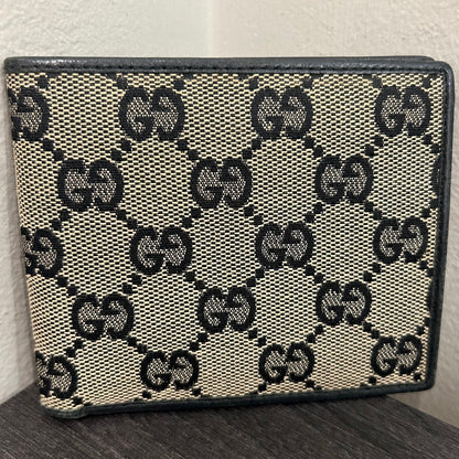 #196 GUCCI Canvas Men’s Wallet