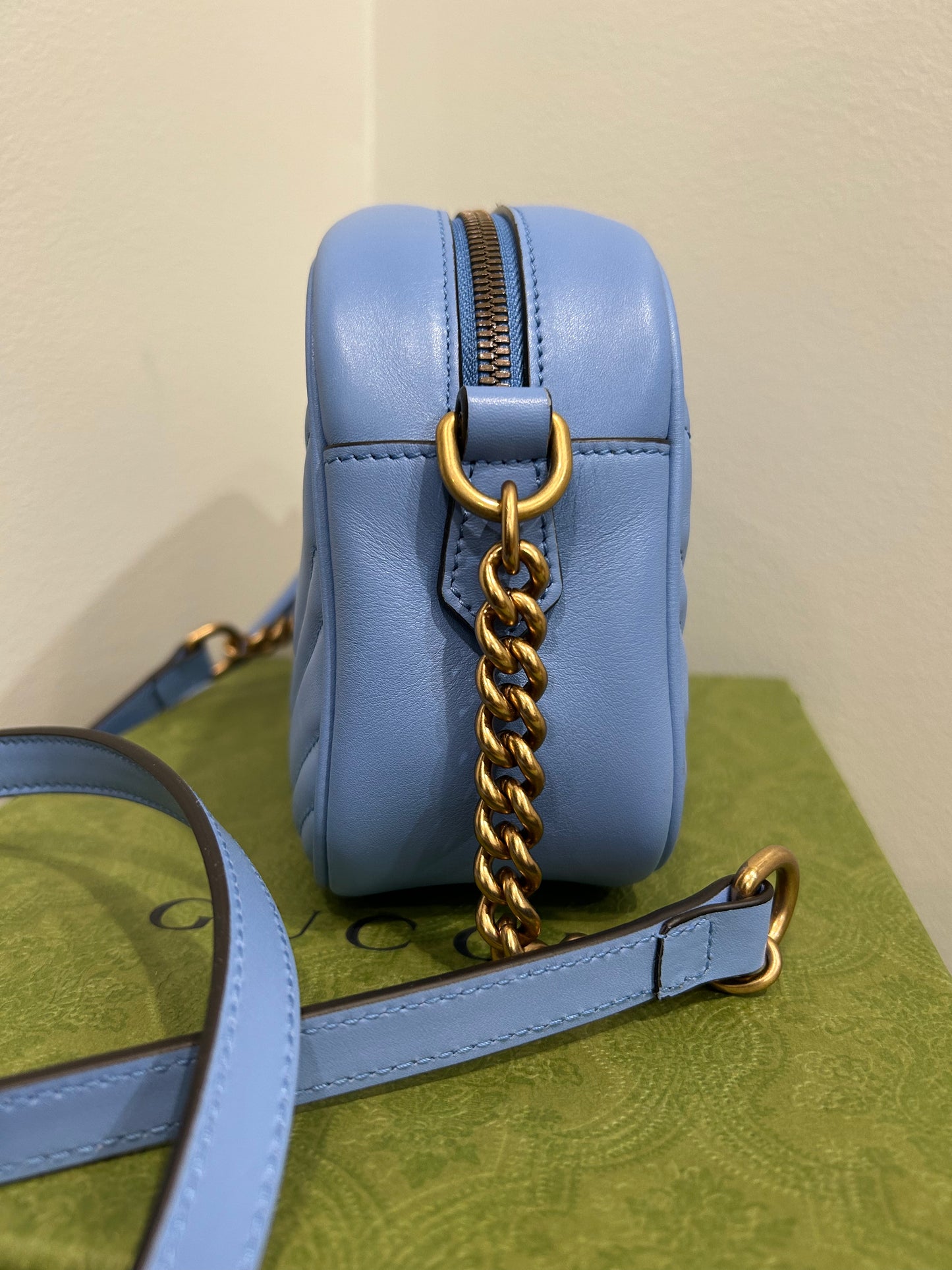 NEW GUCCI GG MARMONT SMALL SHOULDER BAG