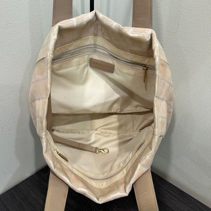1036 CHANEL Travel Ligne Tote Neutral