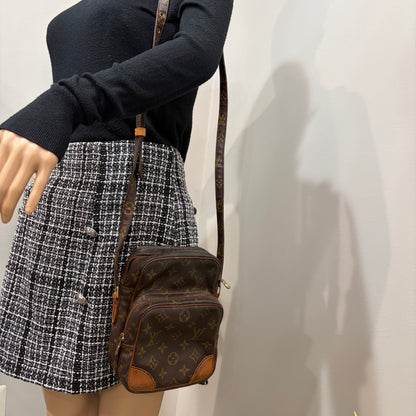 8911 LOUIS VUITTON Monogram Amazone MM Crossbody