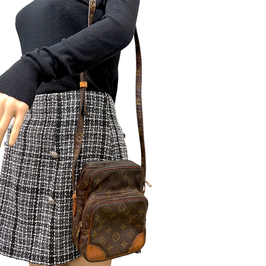 8911 LOUIS VUITTON Monogram Amazone MM Crossbody