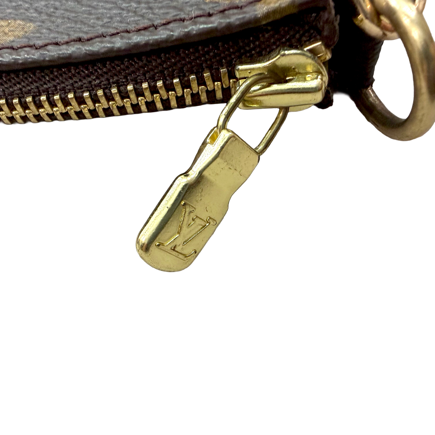 8817 LOUIS VUITTON Monogram Pochette