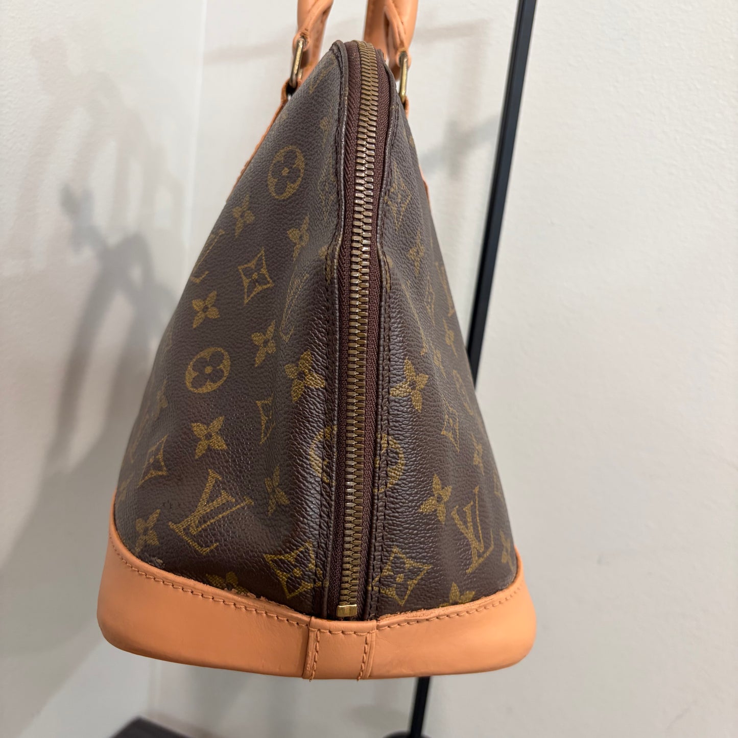 #1200 LOUIS VUITTON Monogram Alma