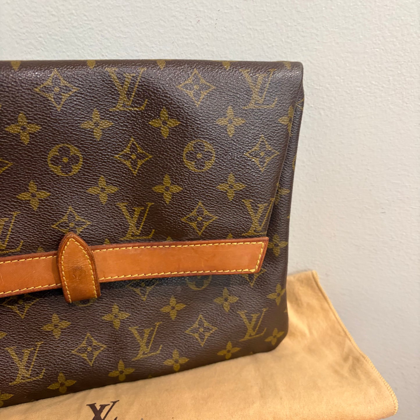 #8006 LOUIS VUITTON Monogram Vintage Pochette Pliante (RARE!)