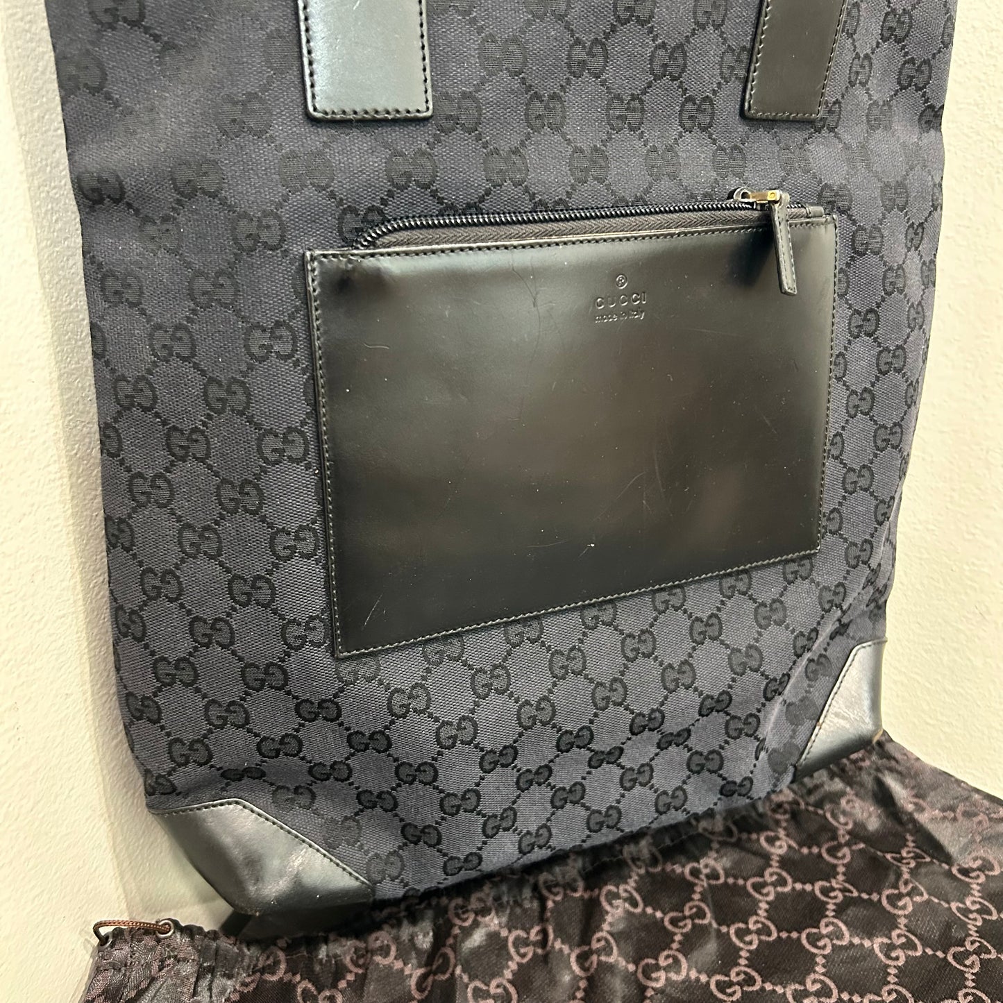 1001 GUCCI Navy Tote