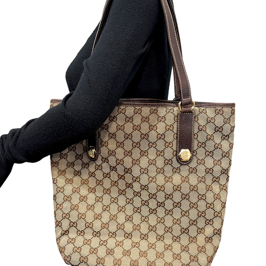 8875 GUCCI GG Canvas Charmy Tote