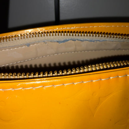 8856 LOUIS VUITTON Yellow Ombre Vernis Houston Tote