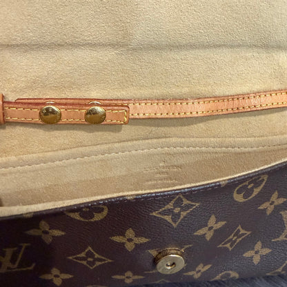 #1109 LOUIS VUITTON Twin Pochette GM