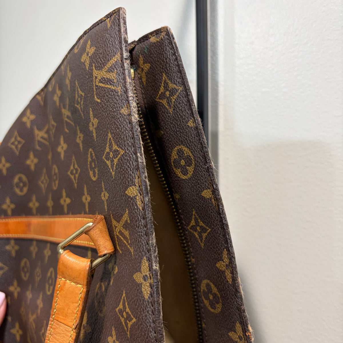 #109 LOUIS VUITTON Babylone Tote