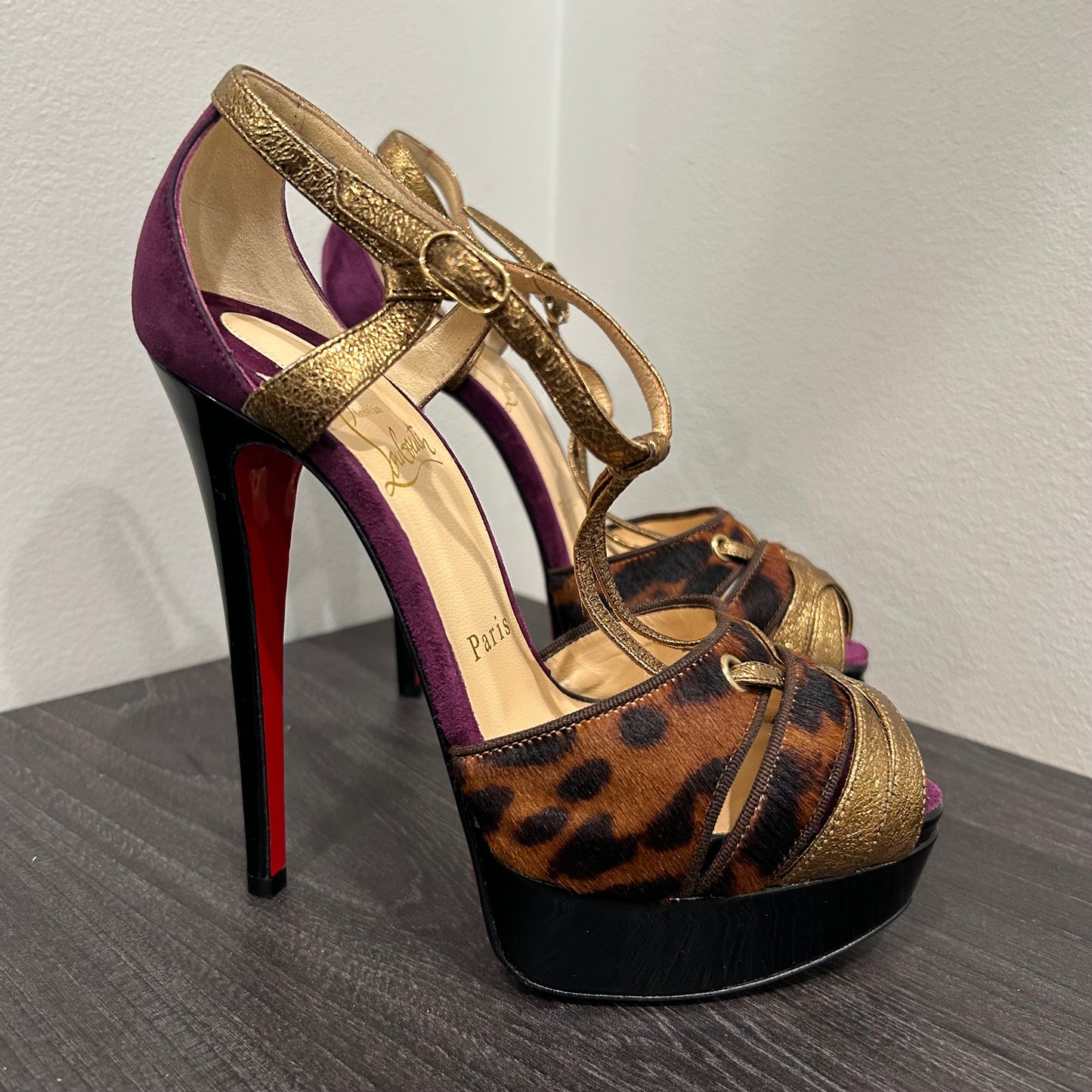 CLEARANCE Christian Louboutin Shoes 36EU