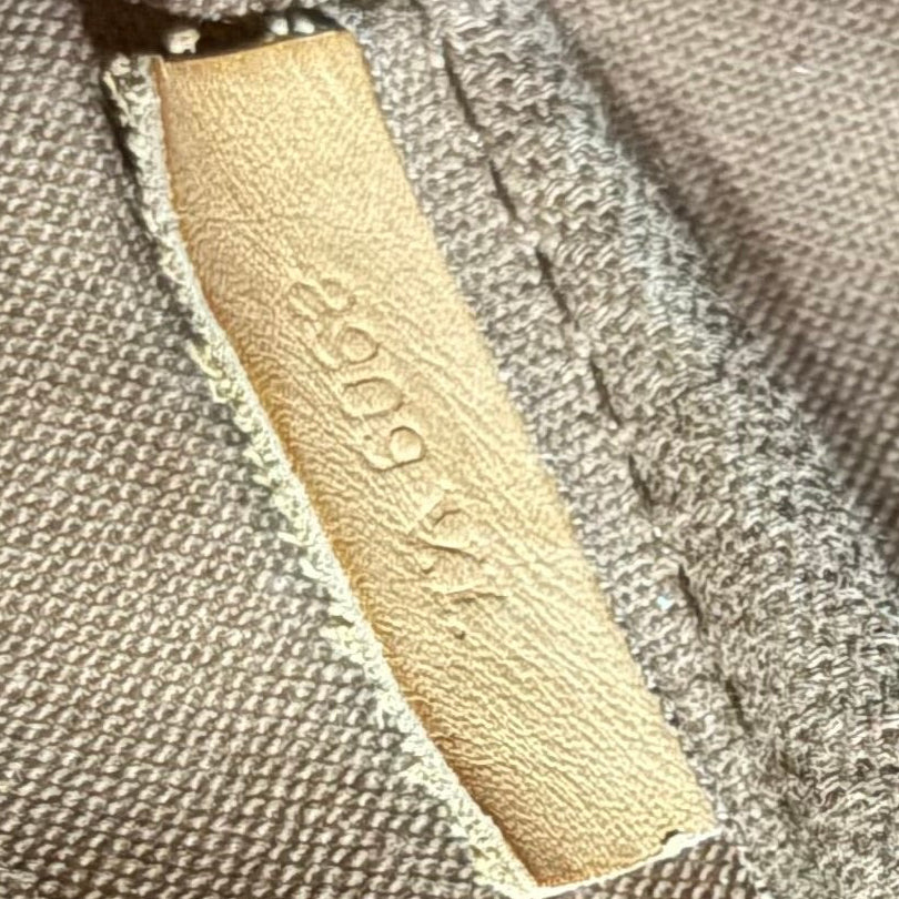 #8213 LOUIS VUITTON Monogram Saumur 35 Crossbody