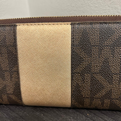 CLEARANCE Michael Kors Zip Wallet