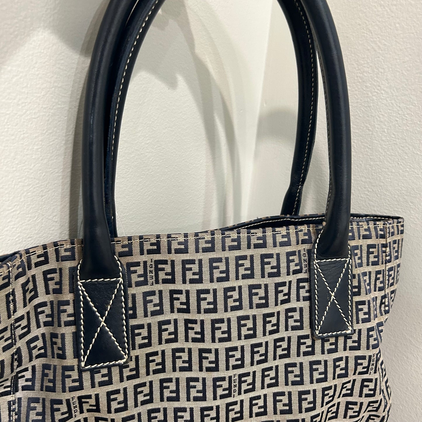 #415 FENDI Tote