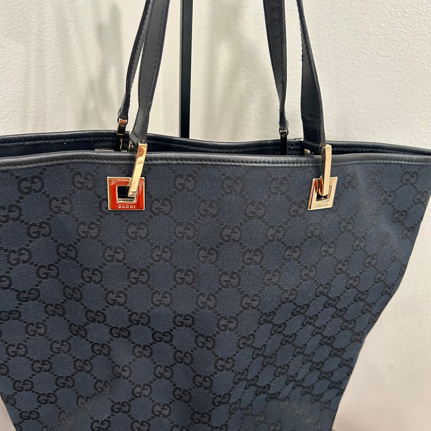 1062 GUCCI Canvas Bucket Tote