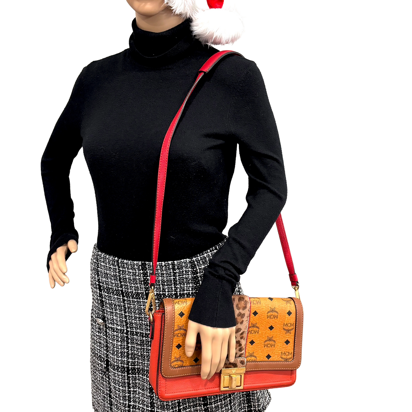 8867 MCM Veronika Shoulder Bag