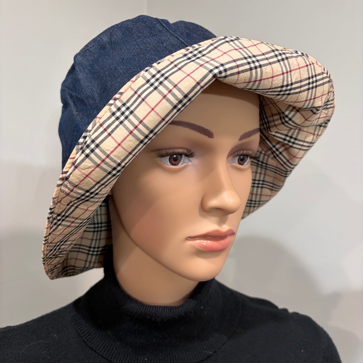 8908 BURBERRY Denim Hat