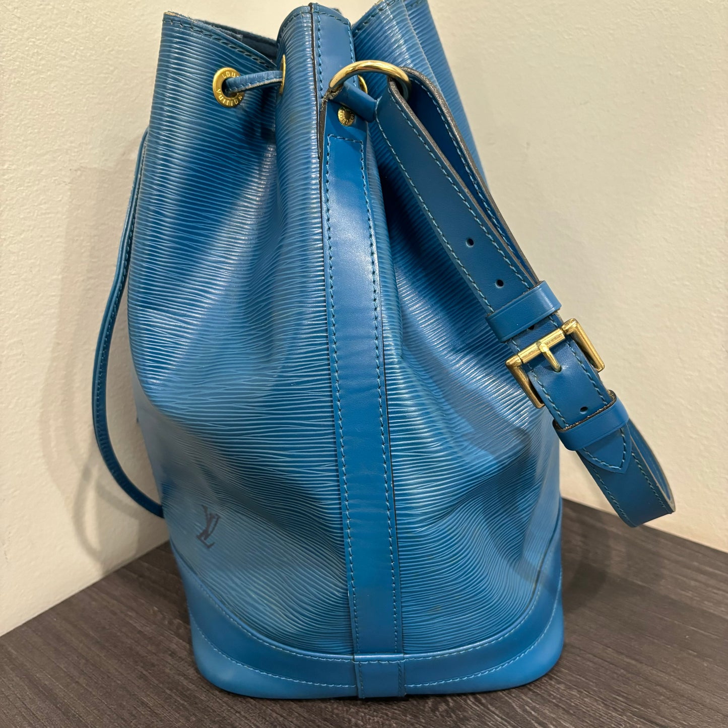 CLEARANCE #317 LOUIS VUITTON EPI Noe GM