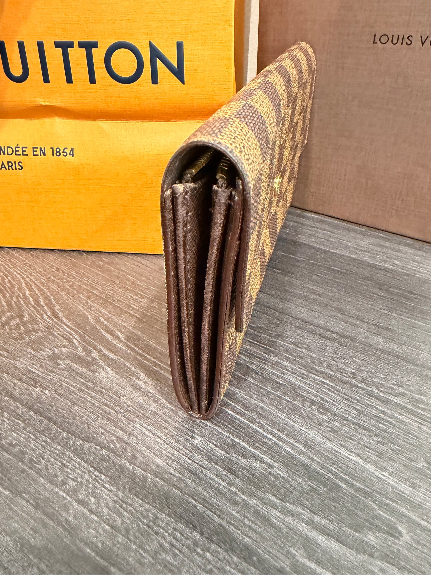 #1101-04 LOUIS VUITTON Damier Ebene Wallet with Removable Strap