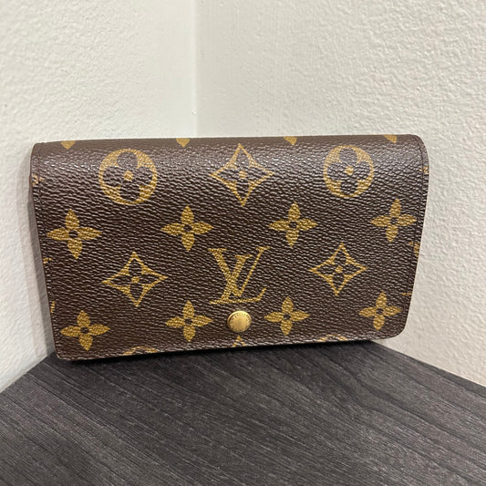 SOLD! Louis Vuitton Wallet