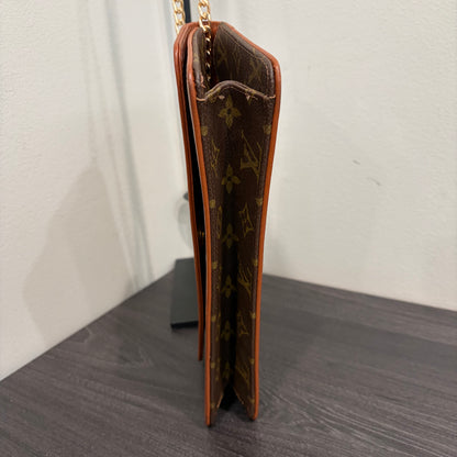 #8278 LOUIS VUITTON Monogram Dame 26