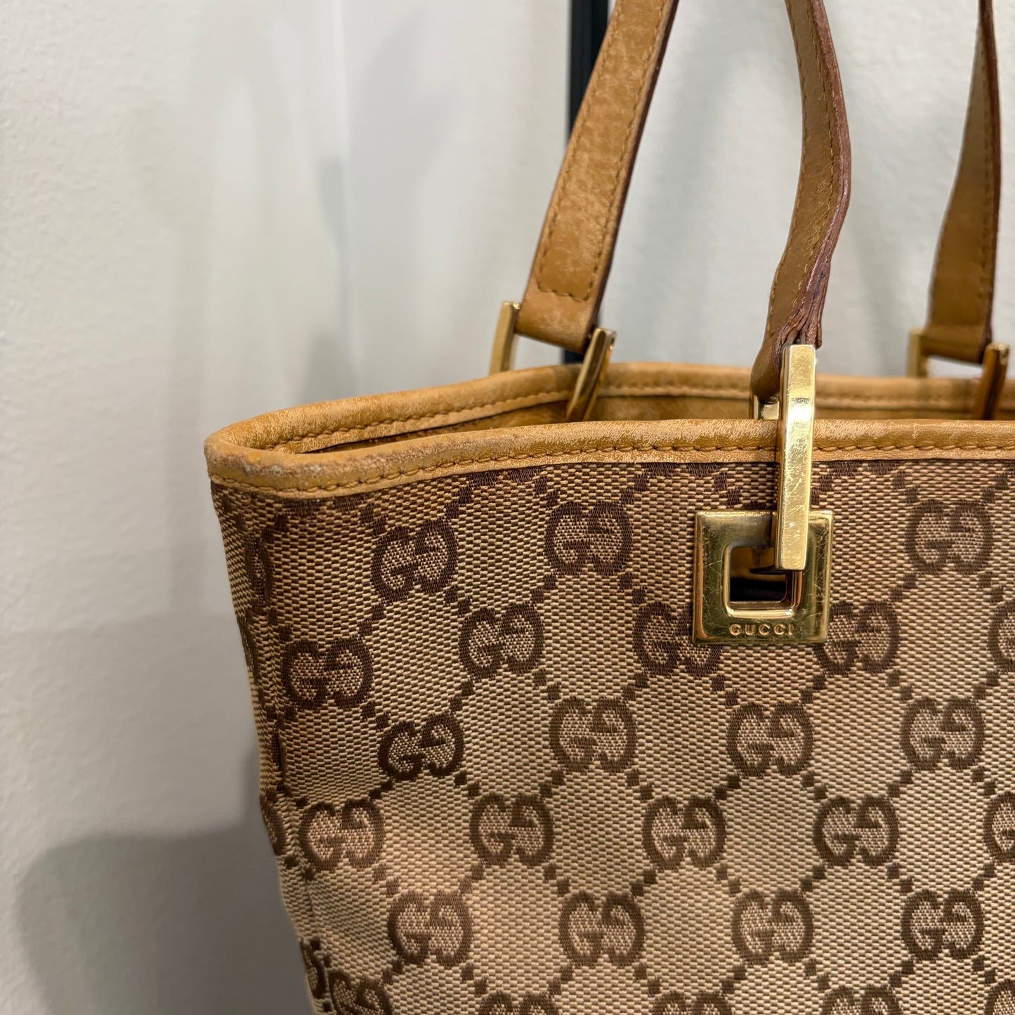 #8207 GUCCI GG Canvas Eclipse Tote