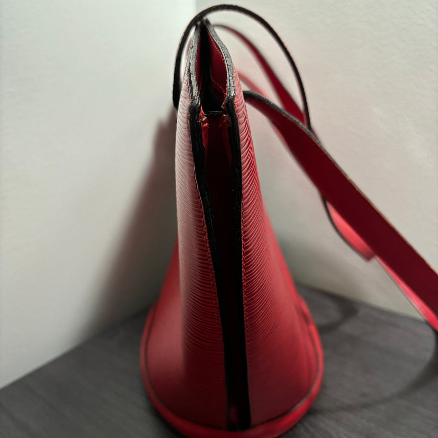 #239 LOUIS VUITTON Saint Jacques GM