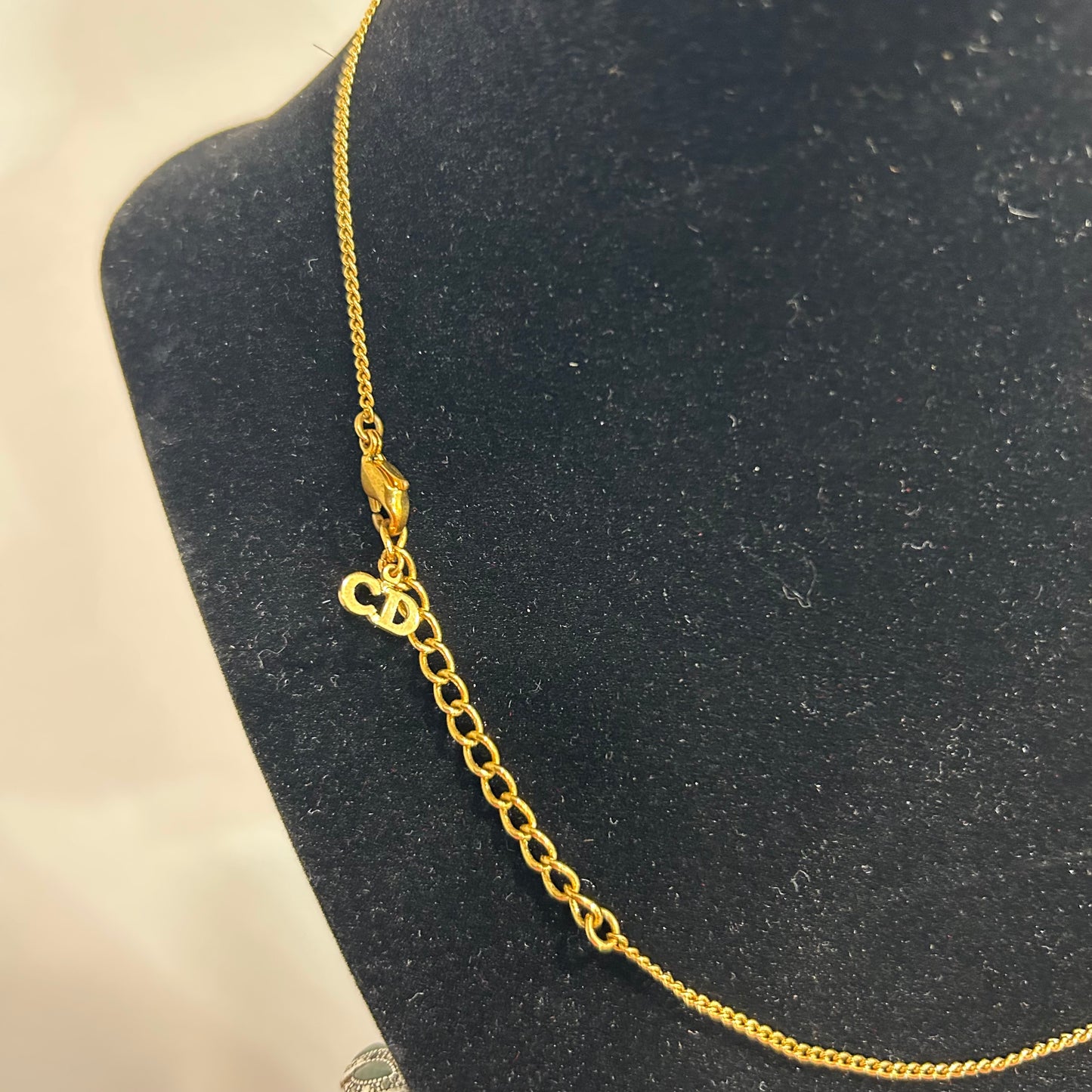 1041 DIOR Pendant Necklace