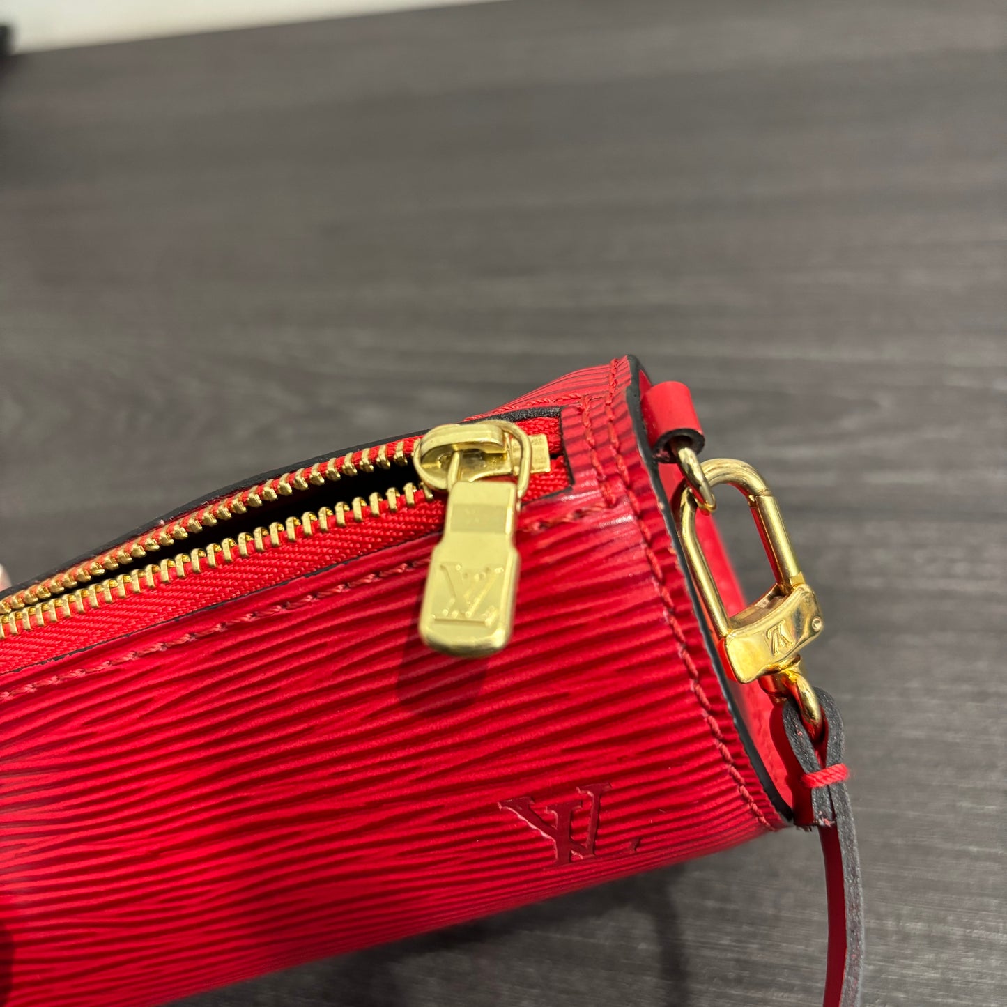 8869 LOUIS VUITTON Red Epi Leather Mini Papillon