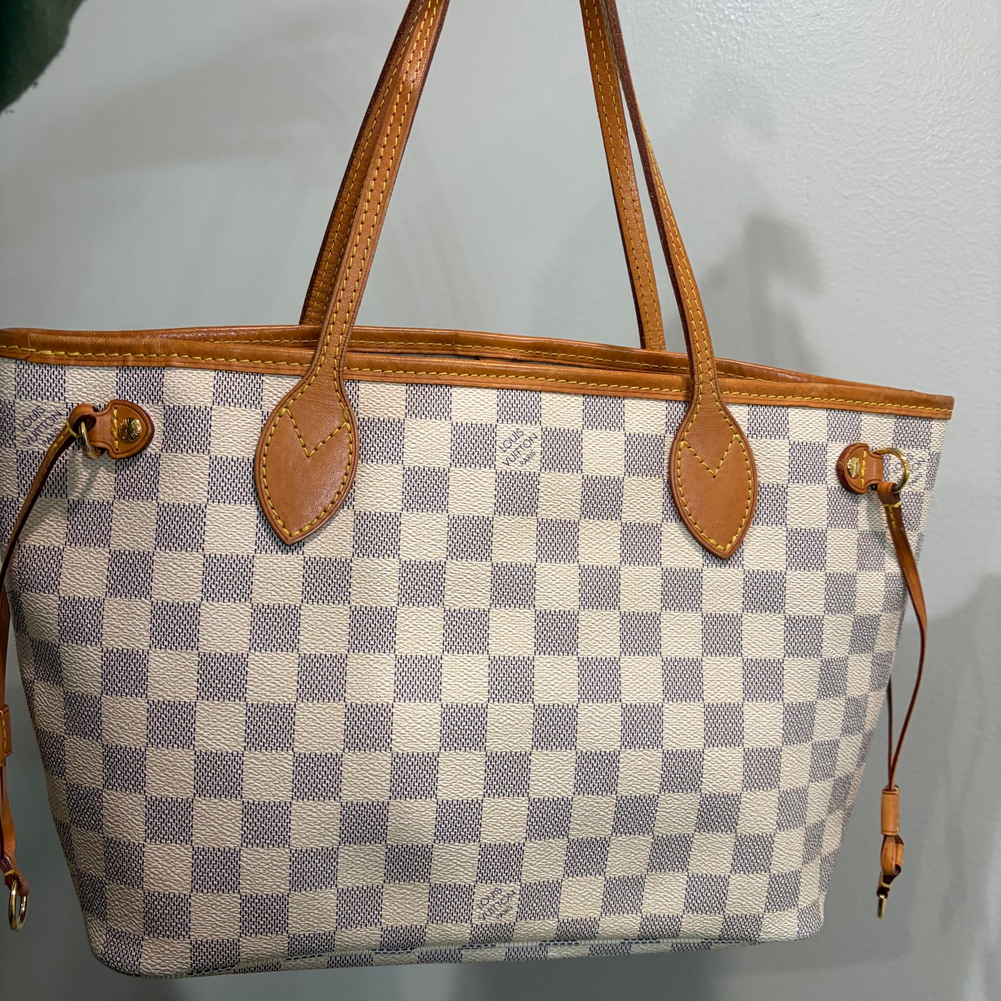 #8239 LOUIS VUITTON Damier Azur Neverfull PM