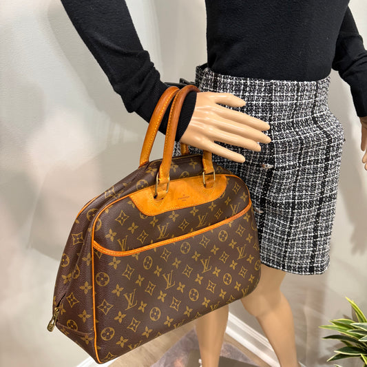 #8258 LOUIS VUITTON Deauville