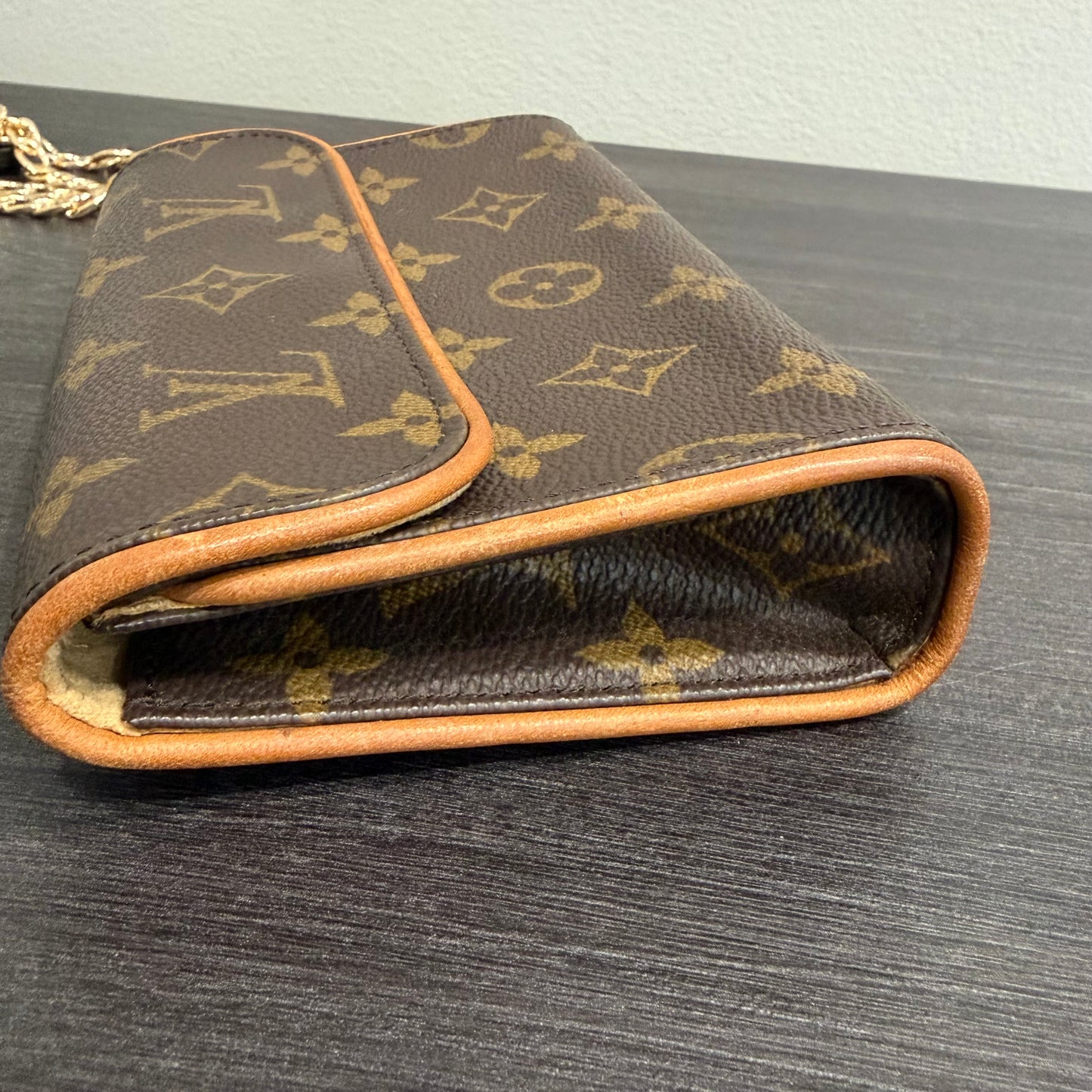 #3212 LOUIS VUITTON Monogram Pochette