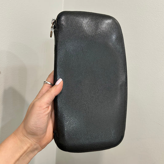 SOLD! Louis Vuitton Case