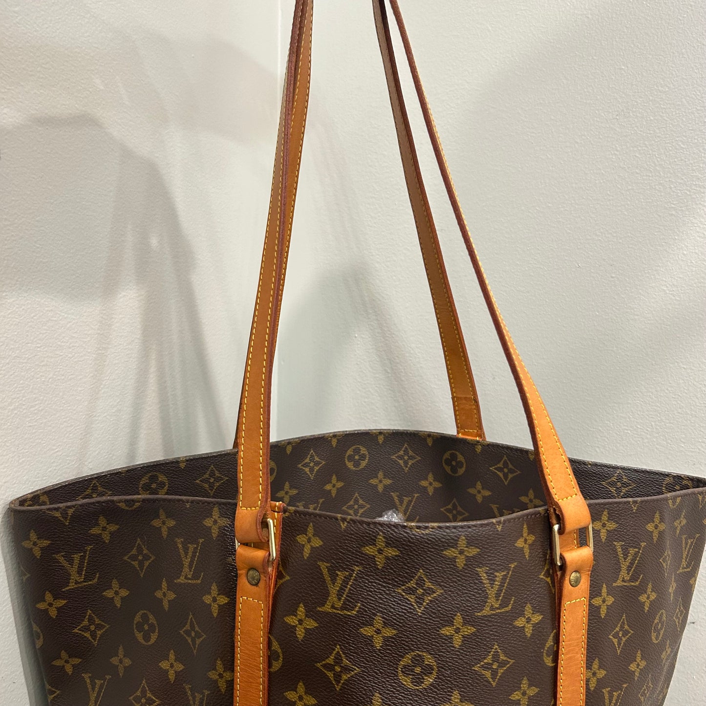 #308 LOUIS VUITTON Sac Shopping Tote